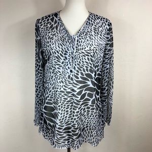 Rene Margo women’s black/white floral print v neck long sleeve semi sheer blouse